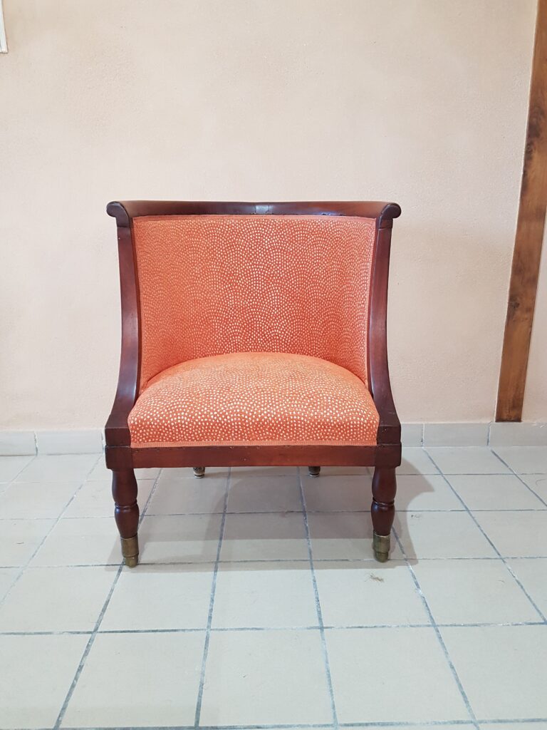 Fauteuil Restauration min scaled