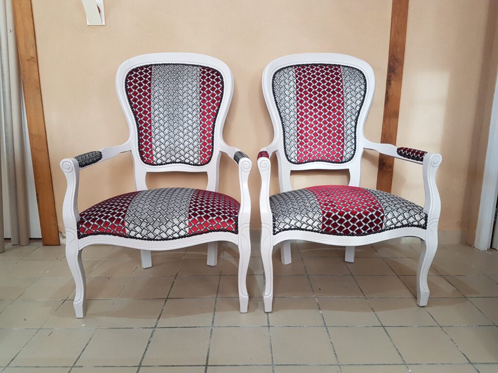 Fauteuils Louis Philippe min scaled